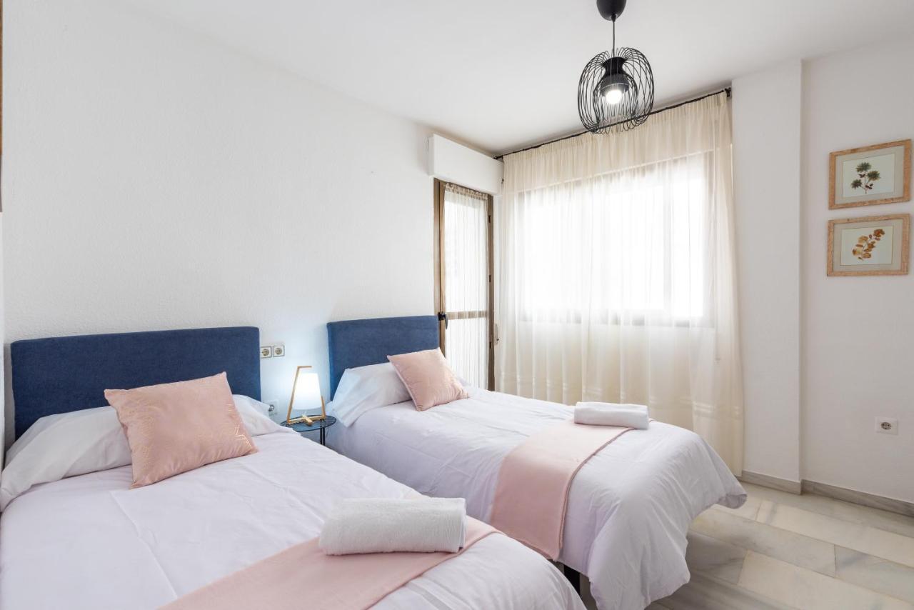 Apartamento La Pampa Malaga Luaran gambar