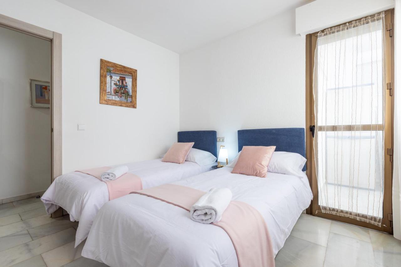 Apartamento La Pampa Malaga Luaran gambar