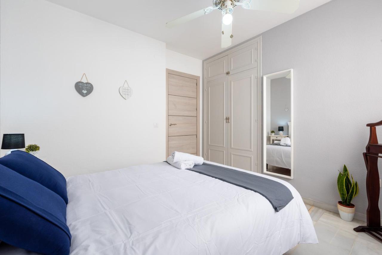 Apartamento La Pampa Malaga Luaran gambar